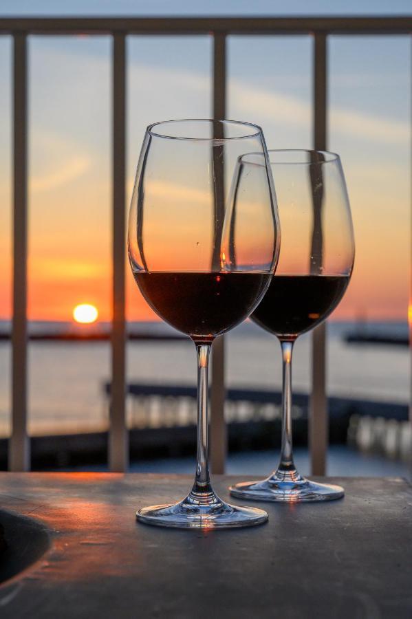 Sunset Boulevard 1 Apt 9 Bulwar Zachodzacego Slonca 1 W Marina Royale Darlowko Buitenkant foto